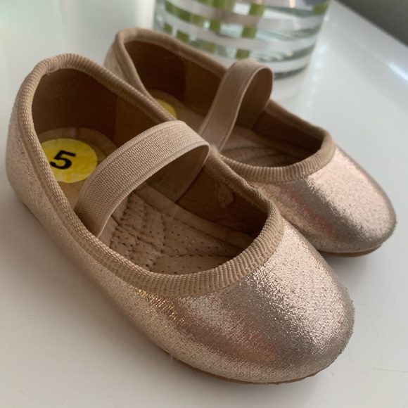 Flats - Picture 2 of 2